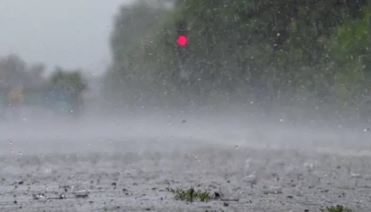 Prakiraan Cuaca Malang Batu Hari Ini Senin, 12 Mei 2025: Waspada Hujan Deras