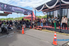 Subandi dan Mimik Dukung Dunia Otomotif, Sidoarjo Gelar Dragbike Street Race 2025
