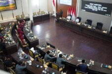 Rapat Paripurna Penyampaian Raperda Pertanggungjawaban Pelaksanaan APBD 2024 di Kantor DPRD Kota Batu.