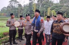 Dirlantas Polda Jatim Kombes Pol Iwan Saktiadi saat tiba di lokasi taman lalu lintas WBB Blitar didampingi Kapolres Blitar AKBP Arif Fazlurrahman ( Novianto, tagarjatim.id)