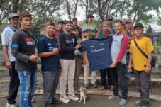 Pantai 3 in 1 Kabupaten Malang, Study ke Pantai Bangsring Kembangkang Wisata Underwater 8 Pengelola pantai 3 in 1 Malang saat foto bersama dengan perwakilan Pengelola Pantai Bangsring Underwater Banyuwangi