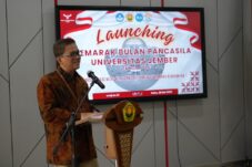 Rektor Unej, Iwan Taruna. (Istimewa)