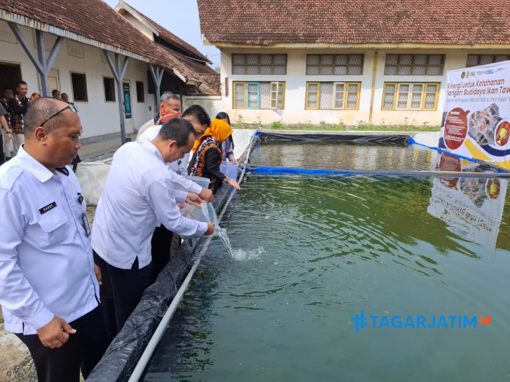 Dukung Ketahanan Pangan, LPKA Kelas I Blitar Tebar 4 Ribu Benih Ikan 16 Dukung Ketahanan Pangan, LPKA Kelas I Blitar Tebar 4 Ribu Benih Ikan