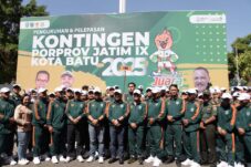 elepasan kontingen Porprov Jatim IX Kota Batu (Moch Firman/ Tagarjatim.id)