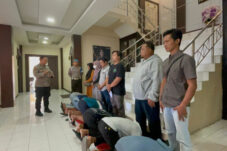 Ditahan Semalam, 6 Remaja Pesilat Nangis Dijemput Orangtuanya di Polres Blitar