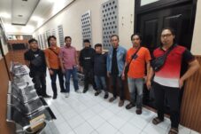 Pelaku curanmor di wilayah Malang diamankan petugas saat membesuk tahanan di Polres Blitar (dok. Humas Polres Blitar untuk tagarjatim.id)