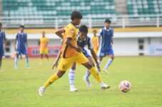Skuad Muda Malang United mantabkan posisi di puncak klasemen usai tundukkan Mitra Surabaya dengan skor 1-0 dalam lanjutan laga Grup I Piala Soeratin U 17 (Foto Dok Malang United)