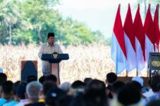 Peresmian Kopdes Merah Putih oleh Presiden Prabowo secara virtual serentak di Indonesia, dan Kota Blitar digelar di Kelurahan Gedog