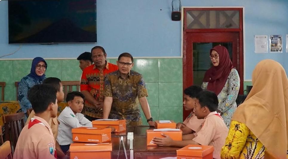 Kepala Dinas Pendidikan Provinsi Jawa Timur, Aries Agung Paewai (Istimewa)