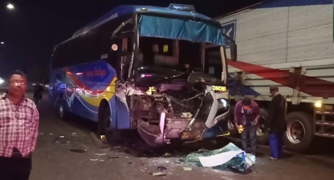 8d02daae d708 49d1 9410 8d225a82c7ba