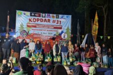 Keseruan "Pesta Rakyat Warga K3I" di Kebun Teh, Wonosari, Kecamatan Lawang, Kabupaten Malang. (Istimewa)