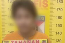 Pelaku berinisial IA, warga Desa Kedungpedaringan, Kecamatan Kepanjen, saat berada di Mapolres Malang, Selasa, (22/7/2025). (Dok. Humas Polres Malang)