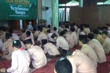 Ponpes Mambaul Maarif Denanyar Gelar Doa Bersama untuk Keselamatan Bangsa