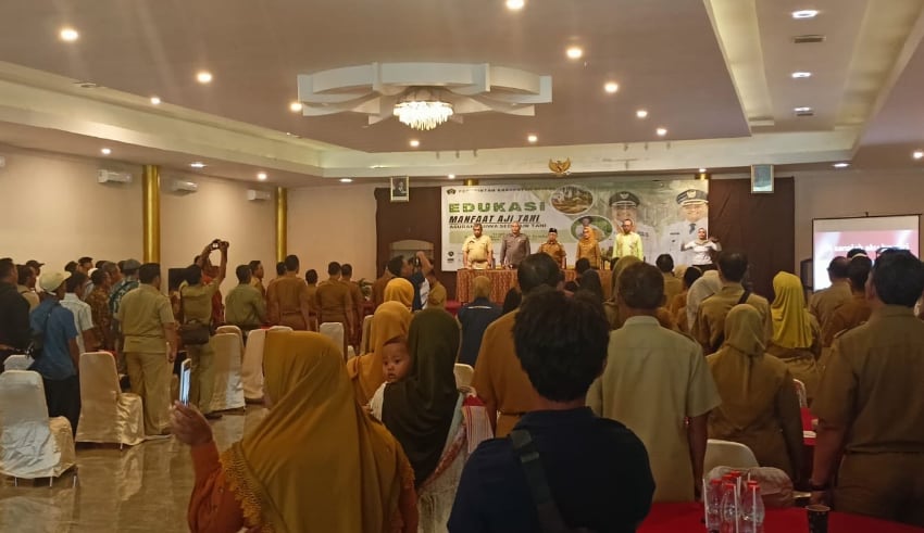 Disnaker Kabupaten Blitar Manfaatkan Dana Cukai 913 Juta, untuk 6 Ribu Lebih Peserta Asuransi Jiwa Sedulur Tani 2 Sosialisasi dan edukasi terhadap program Aji Tani Disnaker Kabupaten Blitar kepada peserta (dok. Disnaker Kabupaten Blitar untuk tagarjatim.id)