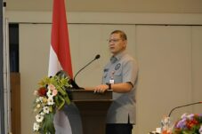 Kepala Dinas Pendidikan Provinsi Jawa Timur, Aries Agung Paewai.