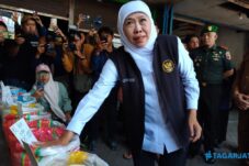 Khofifah Sidak Pasar Larangan, Kaget Stok SPHP Kosong