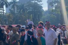 Mahasiswa Asing turut meriahkan upacara HUT RI ke 80 di Universitas Brawijaya (Tagarjatim.id/Puput Hajarani)