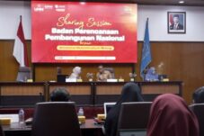 Universitas Muhammadiyah Malang (UMM) bersama Badan Perencanaan Pembangunan Nasional (Bappenas) menggelar sharing session membahas isu strategis nasional, di UMM.(foto: istimewa/Humas UMM)