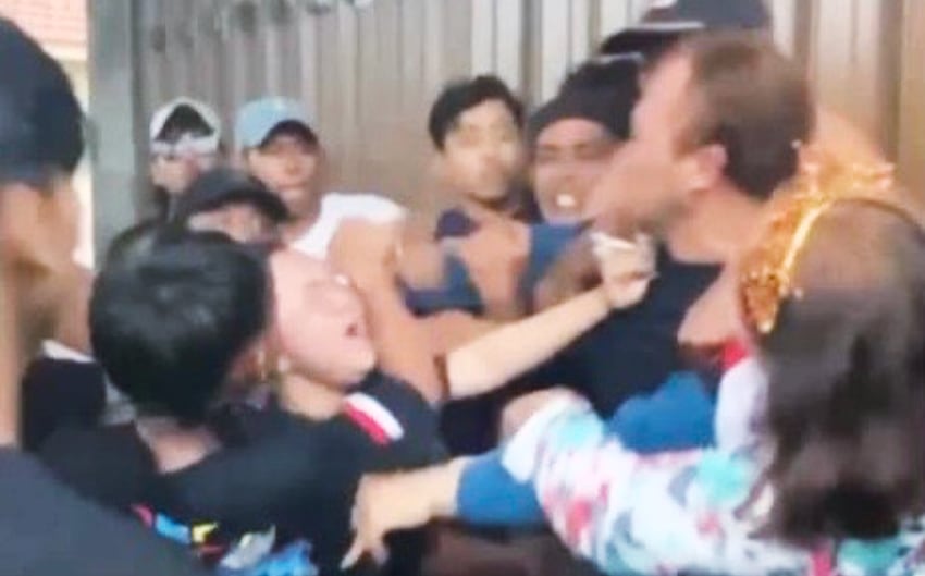 Karnaval Agustusan di Desa Tanggalrejo Berlangsung Ricuh, Peserta Baku Hantam