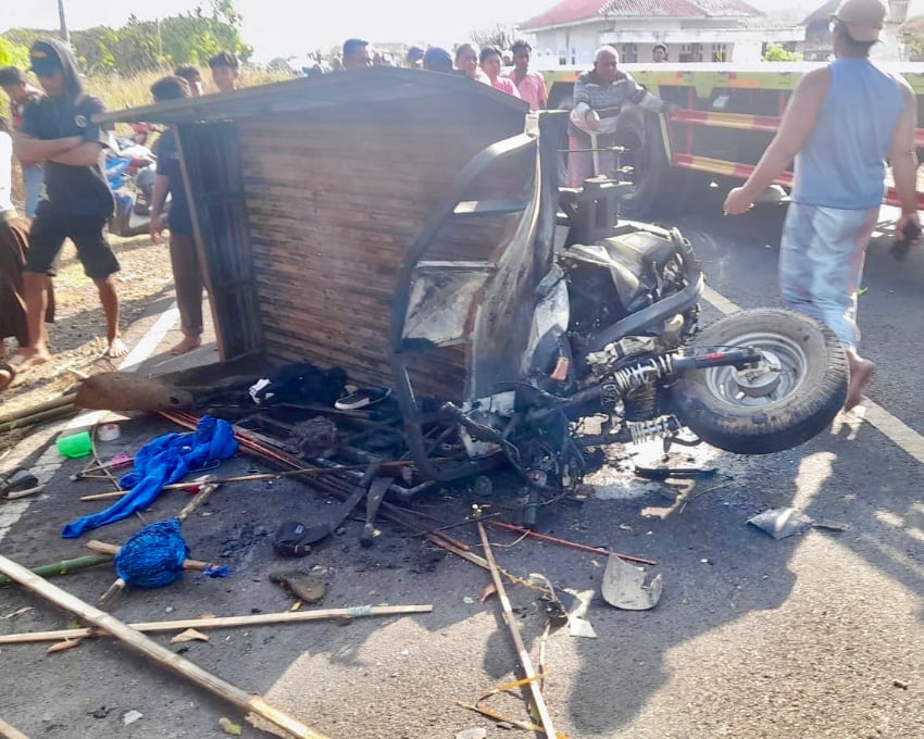 Kecelakaan Truk Tronton vs Tossa Libatkan Pelajar di JLS Jember-Lumajang, Berikut Data Korban Tewas dan Luka