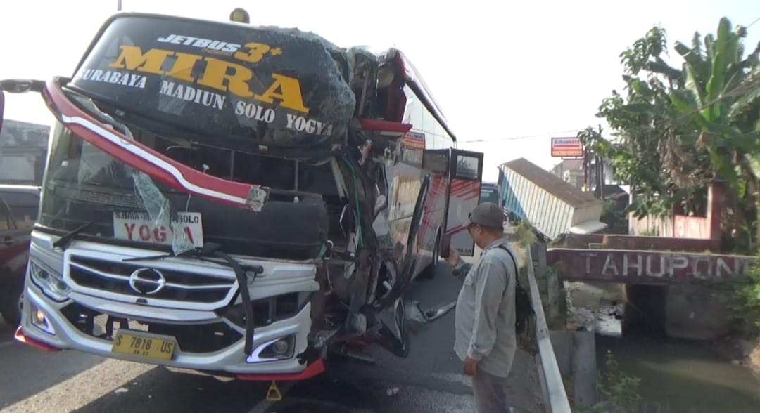 ef7bcee9 2405 429c a995 3e99b26fd106