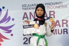 Khayla Almira Habibah, berhasil meraih medali emas dalam ajang Kejuaraan Provinsi (Kejurprov) Taekwondo Antar Pelajar 2025 (Bib Muhammad/ Tagarjatim.id)