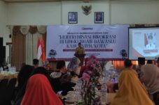 Kegiatan Bawaslu Kabupaten Lamongan di Aula Hotel Grand Mahkota, Selasa (16/9/2025).