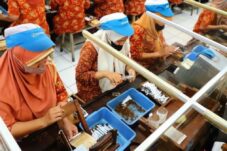 43 Ribu Buruh Rokok dan Petani Tembakau-Cengkeh di Malang Terima BLT Rp600 Ribu Akhir Tahun