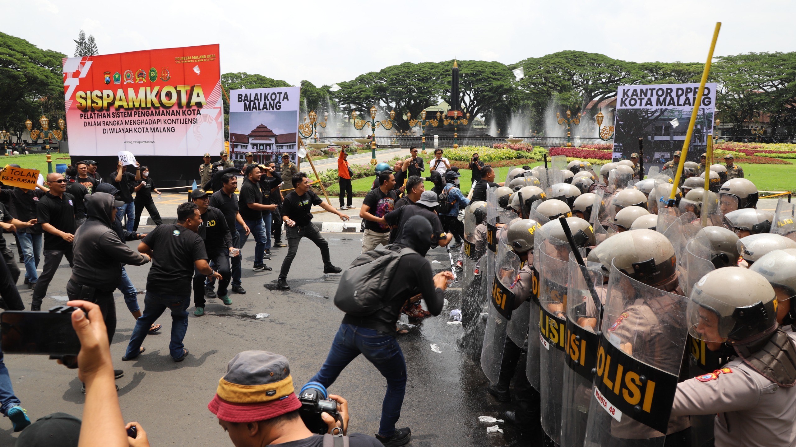 a9902260 f1af 4284 b190 0d30e131f49a