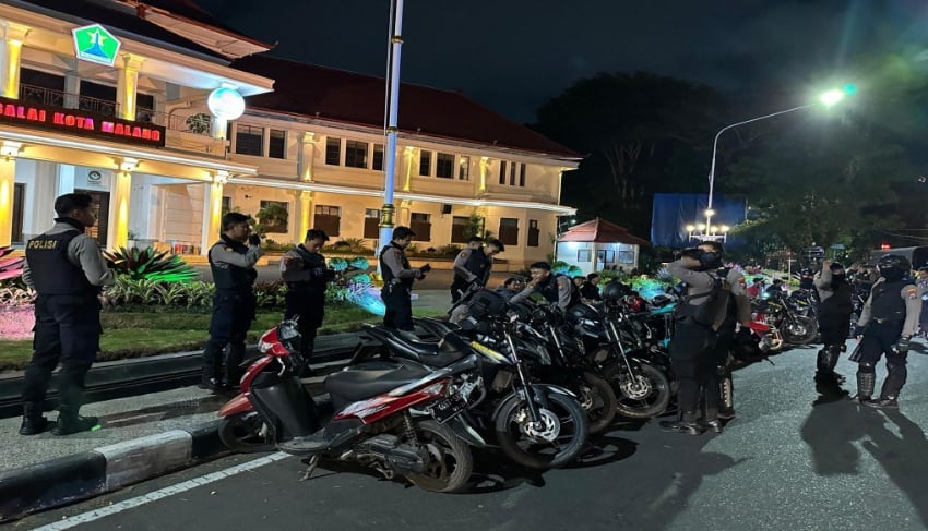 Sinergi Polisi dan TNI Jaga Kondusifitas Malang Kota