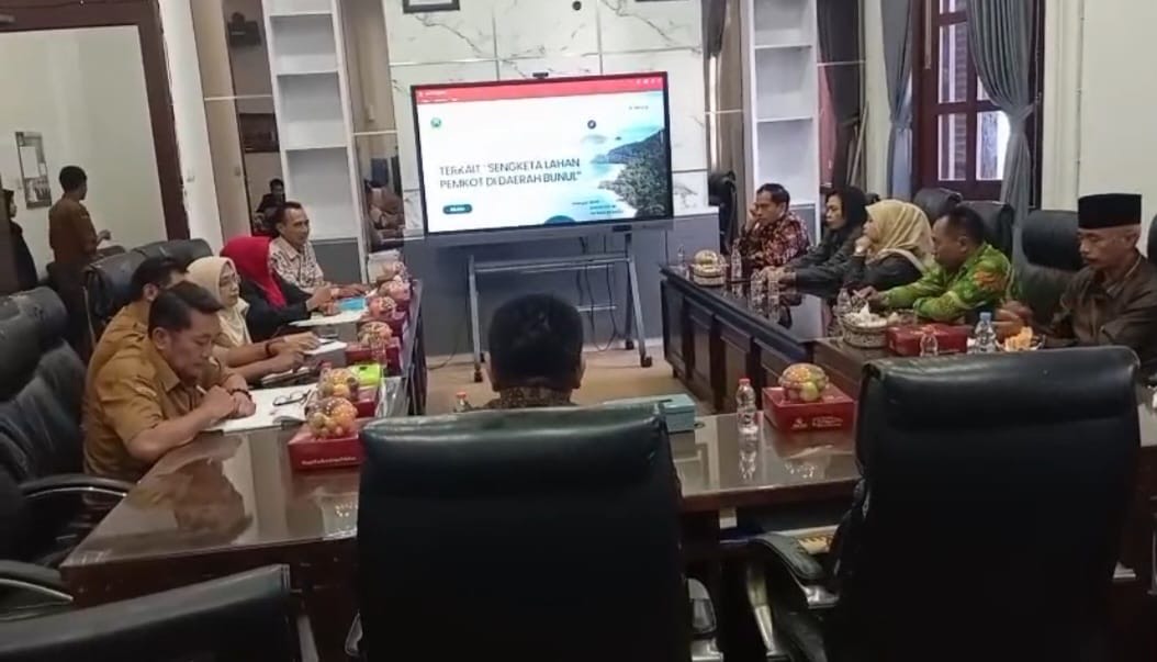 Sengketa Lahan Rumah, Belasan Warga Bunul Malang Mengadu ke DPRD