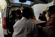 Jasad Diduga Korban Pembunuhan Diserahkan ke Keluarganya di Pekalongan, Jawa Tengah
