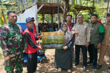 Olah Pakan Ternak Murah dan Bergizi Tinggi Melalui Bimtek di TMMD 126 Lebakharjo