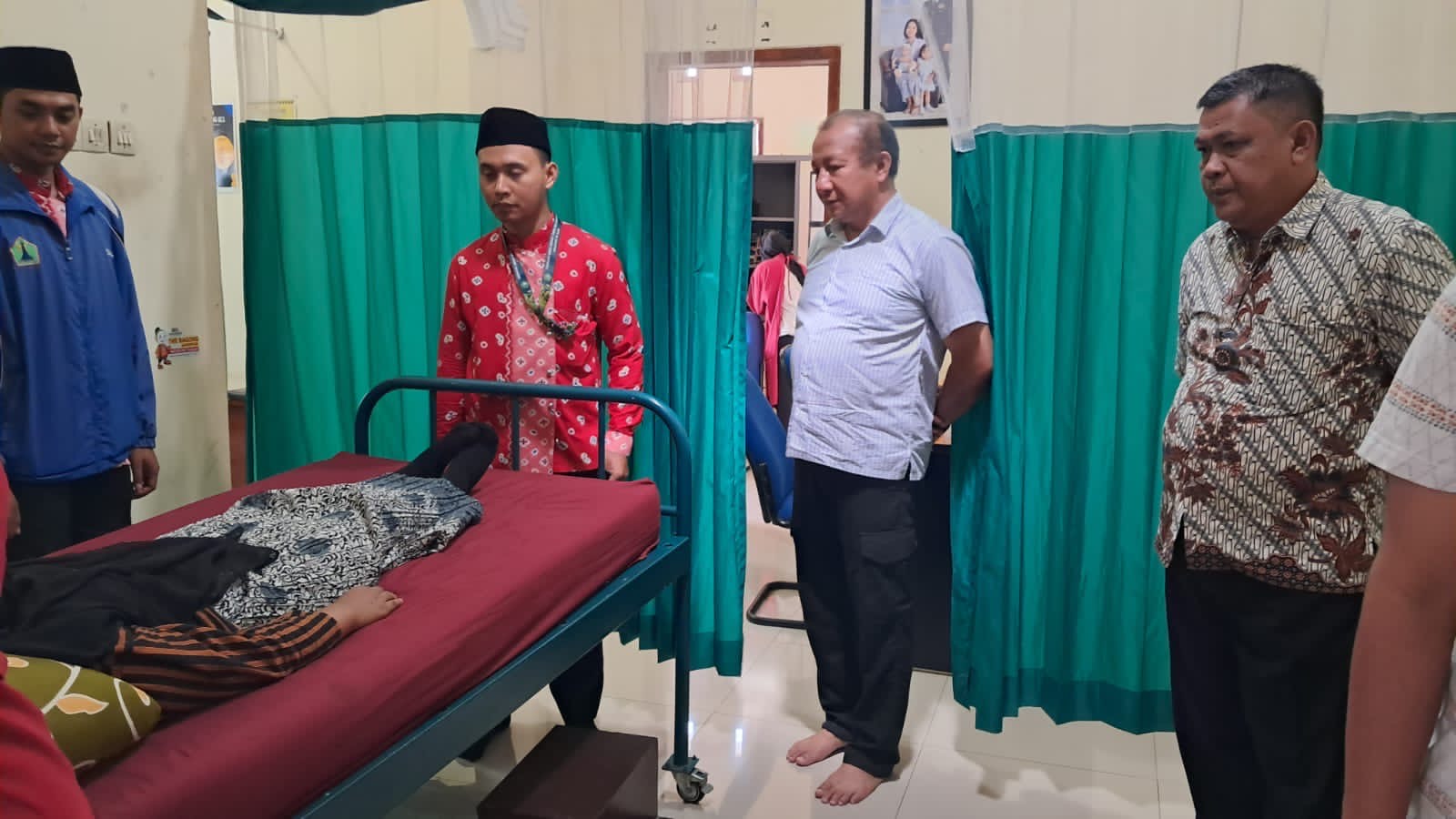 Satu Siswa Korban Keracunan MBG di Kepanjen Masih Dirawat di Rumah Sakit 2 Satu Siswa Korban Keracunan MBG di Kepanjen Masih Dirawat di Rumah Sakit