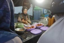 Sego Lentho Kuliner Legenda dengan Harga Merakyat