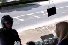 Mengaku Intel Seorang Pria Gasak HP Pedagang Es Teh di Tambakberas Jombang