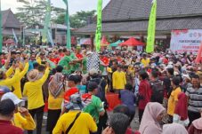 Kakanwil Kemenag Jatim Puji Jalan Sehat Lintas Agama yang Digelar Kemenag Kabupaten Blitar