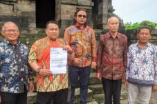 Ketua YPTT Laporkan Dugaan Pemalsuan Akta Yayasan Ke Polda Jatim