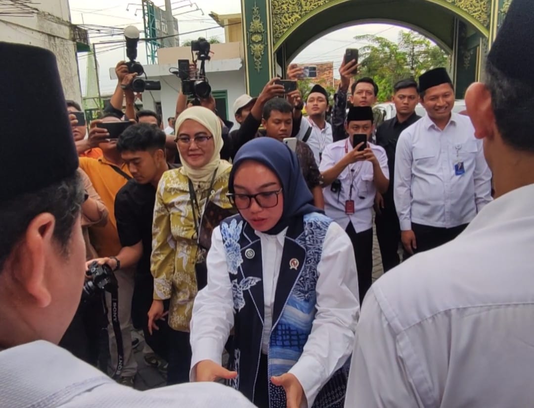 Wamenkop: Ponpes dan Koperasi Desa Jadi Penggerak Penghapusan Kemiskinan Ekstrem