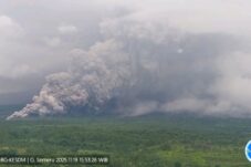 Gunung Semeru Erupsi, Awan Panas Meluncur Hingga 13 Kilometer