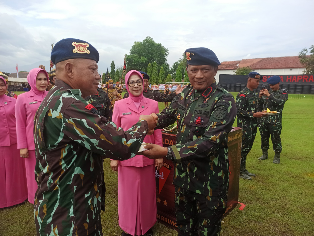 Kapolda Jatim Tegaskan Anggota Brimob Harus Siap Terjun ke Lokasi Bencana