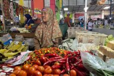 Pedagang Pasar Gadang Lama Keluhkan Pasar Sepi Pembeli Ketika Harga Cabai Merangkak Naik Jelang Nataru (Tagarjatim.id/ Puput Hajarani)