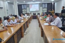 Korban Penipuan Pengembangan Perumahan Ngadu ke Dewan 16 Korban Penipuan Pengembangan Perumahan Ngadu ke Dewan