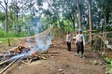 Polisi Gerebek Lokasi Sabung Ayam di Singosari Usai Terima Laporan Warga 11 IMG 20251211 WA0036