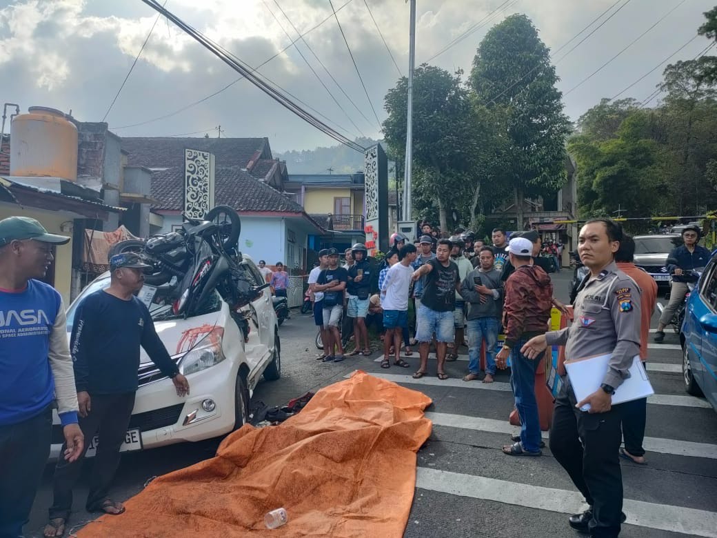 Kecelakaan Maut di Jalur Klemuk Batu, Satu Pengendara Motor Tewas 4 c0cd2578 c907 4550 8925 6c68ce0c956d