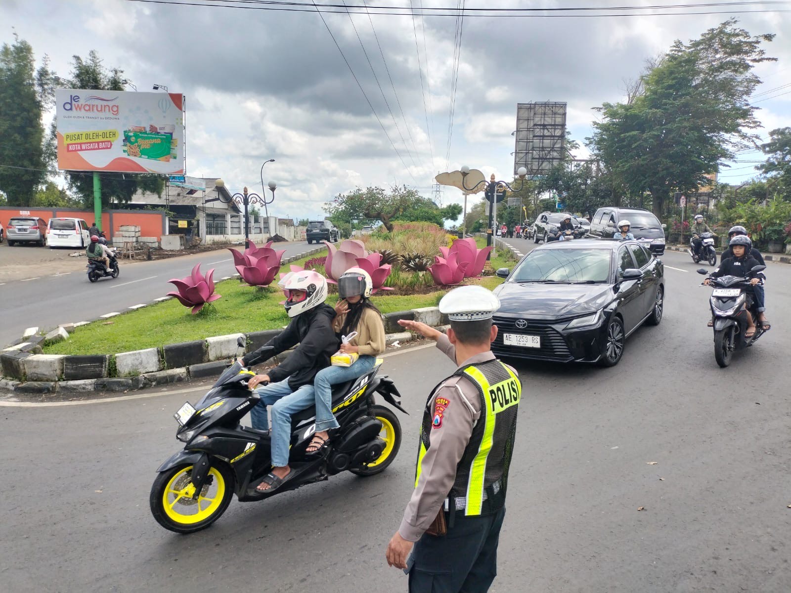 Volume Kendaraan Naik 150 Persen, Arus Lalin di Kota Batu Masih Terkendali 4 f2d25f02 c1ea 4b5d a4b8 3c975c6eb0ff