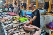 Imbas Cuaca Buruk, Harga Ikan Laut Di Kota Malang Meroket