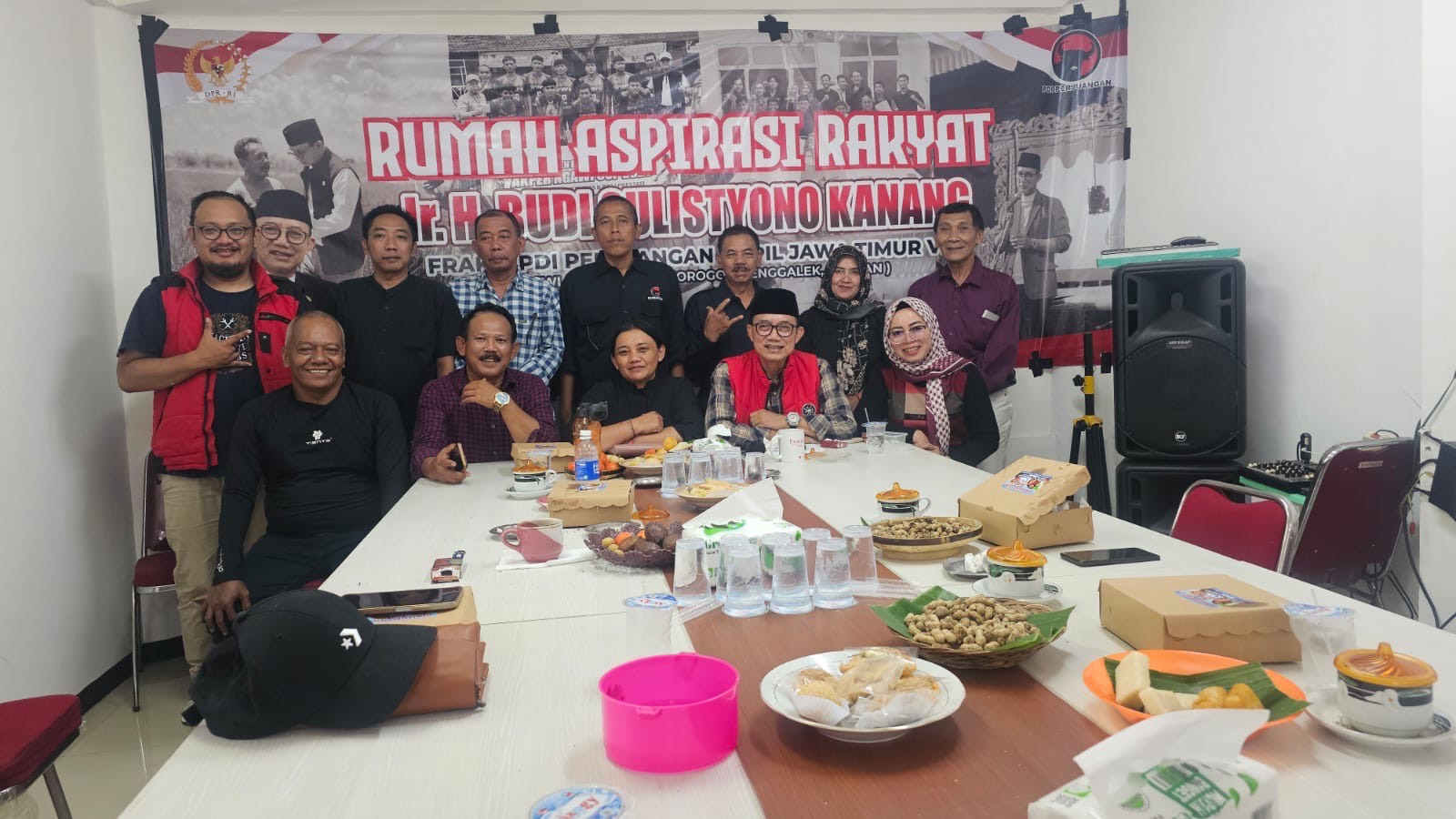 Bertemu Kanang, PDIP Magetan Tekankan Politik Kerakyatan dan Penguatan Kader Muda 2 73a1f797 8d6f 406b 88ba 70fe37324487