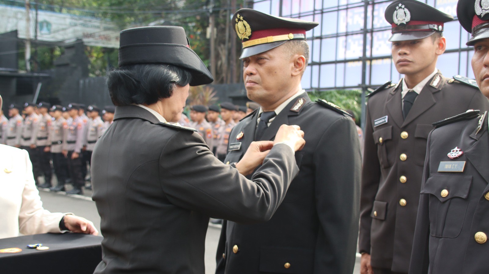 39 Anggota Polresta Malang Kota Mendapat Satyalancana Pengabdian 4 39 Anggota Polresta Malang Kota Mendapat Satyalancana Pengabdian