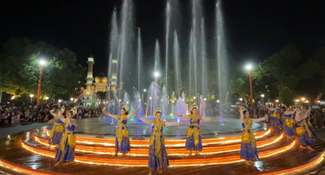 Alun-Alun Merdeka Kota Malang Resmi Dibuka, Disambut Antusias Masyarakat